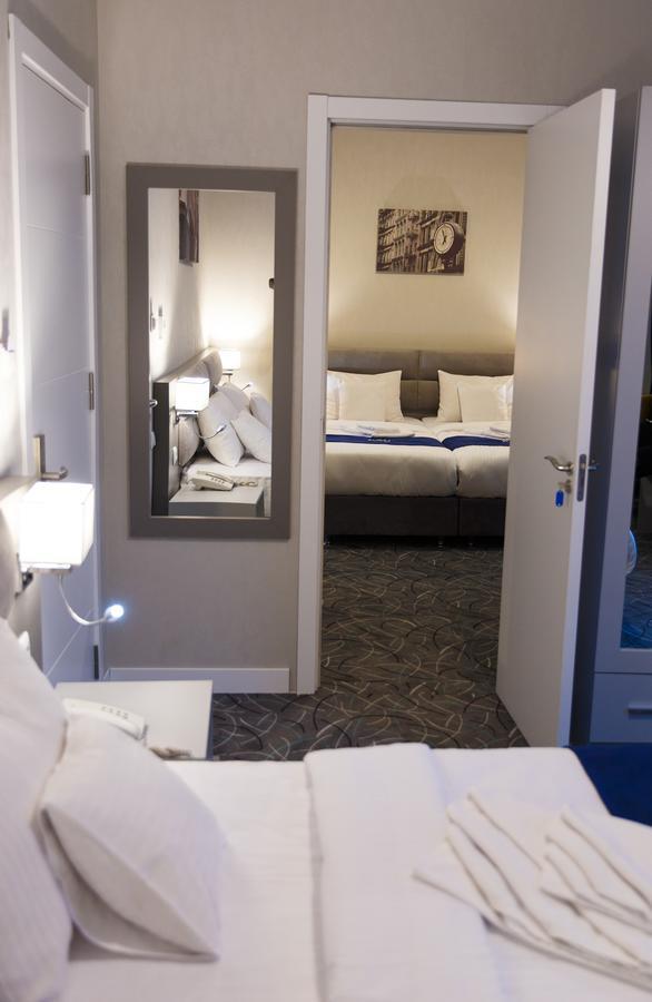 Tribeca Hotel Tbilisi Eksteriør billede